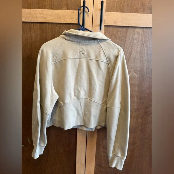 Lululemon Cropped Scuba funnel neck hoodie - Picture 4 of 5